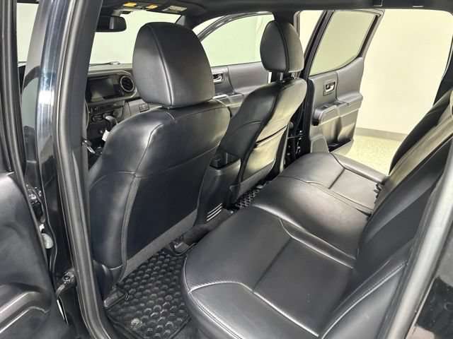 Used 2019 Toyota Tacoma TRD Sport AWD/4WD image 22