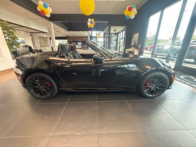 Used 2016 MAZDA MX-5 Miata Club w/ Brembo/BBS Package RWD image 2