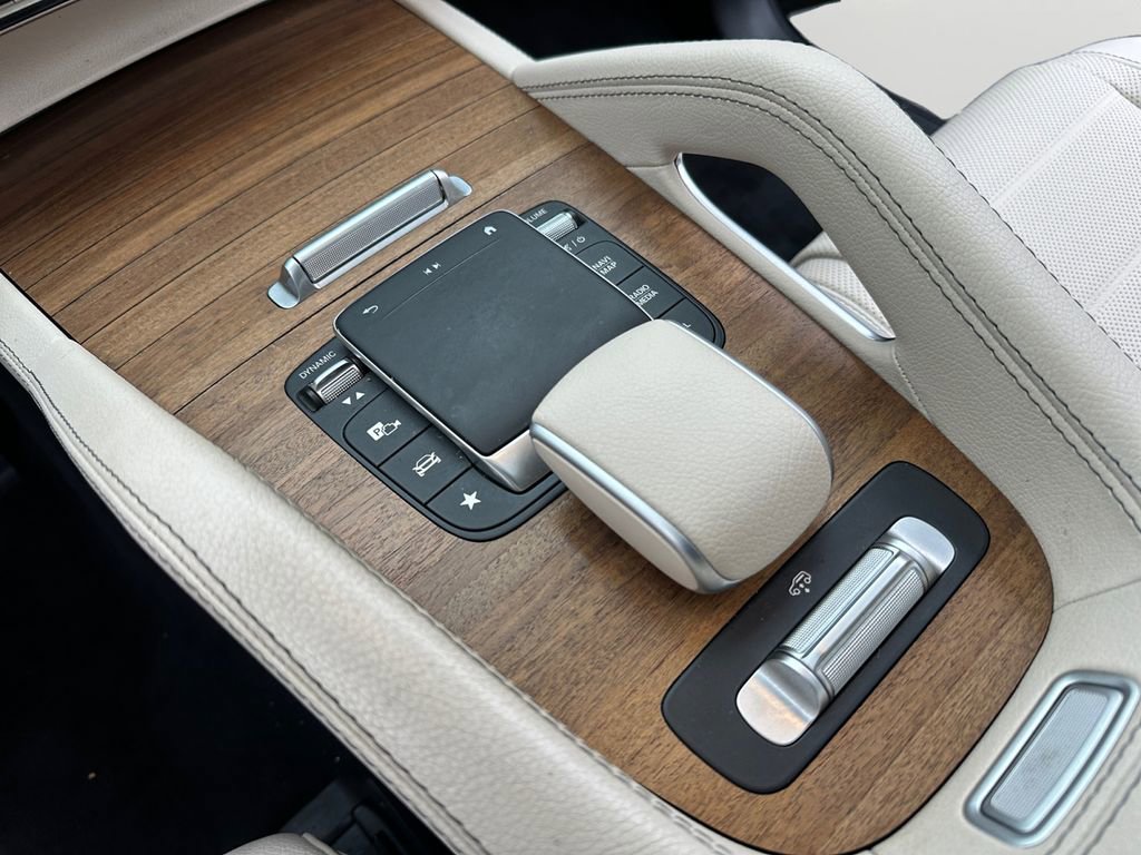 Used 2023 Mercedes-Benz GLS 450 4MATIC image 18