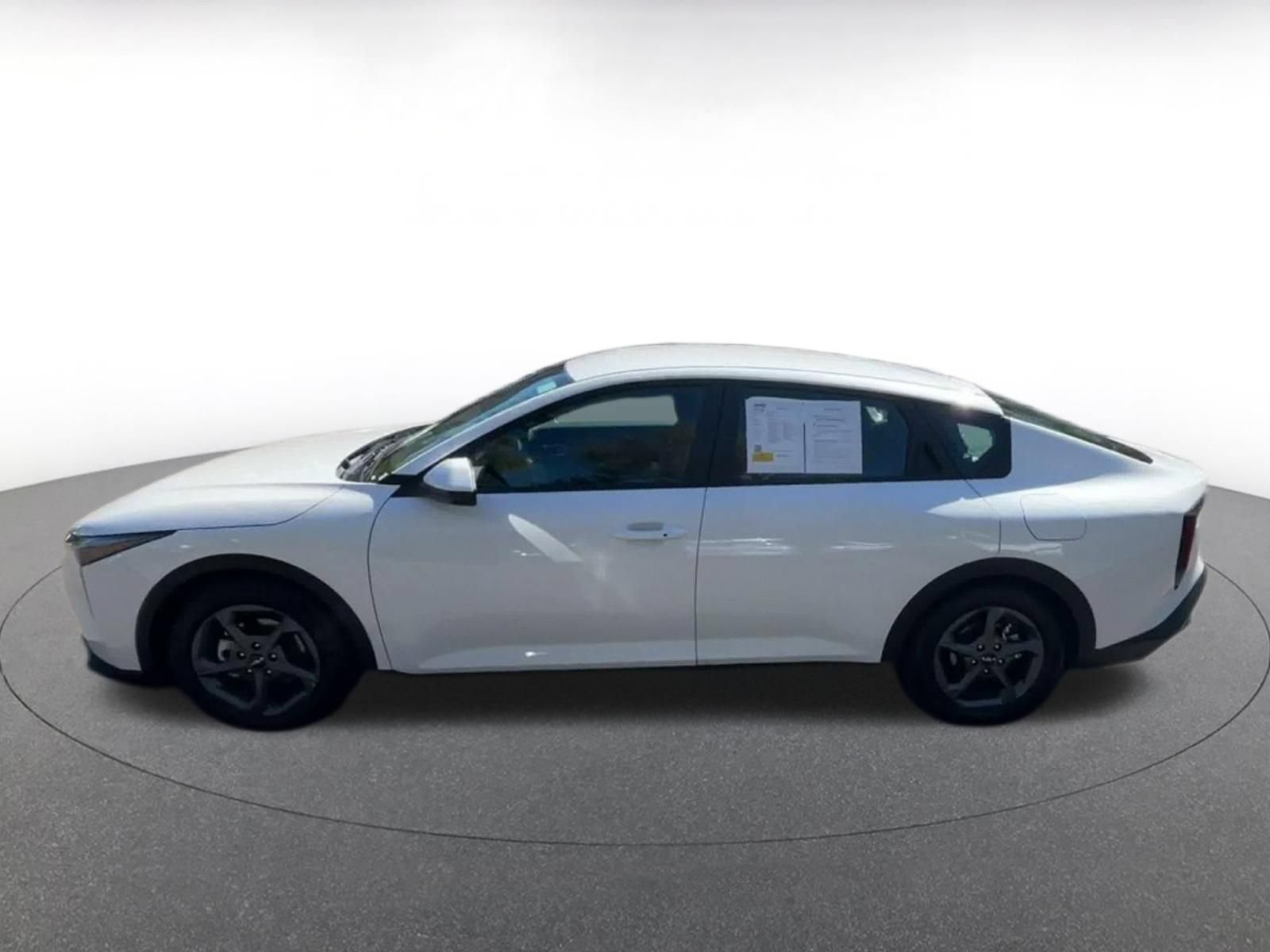 Used 2026 Kia K4 FWD image 8