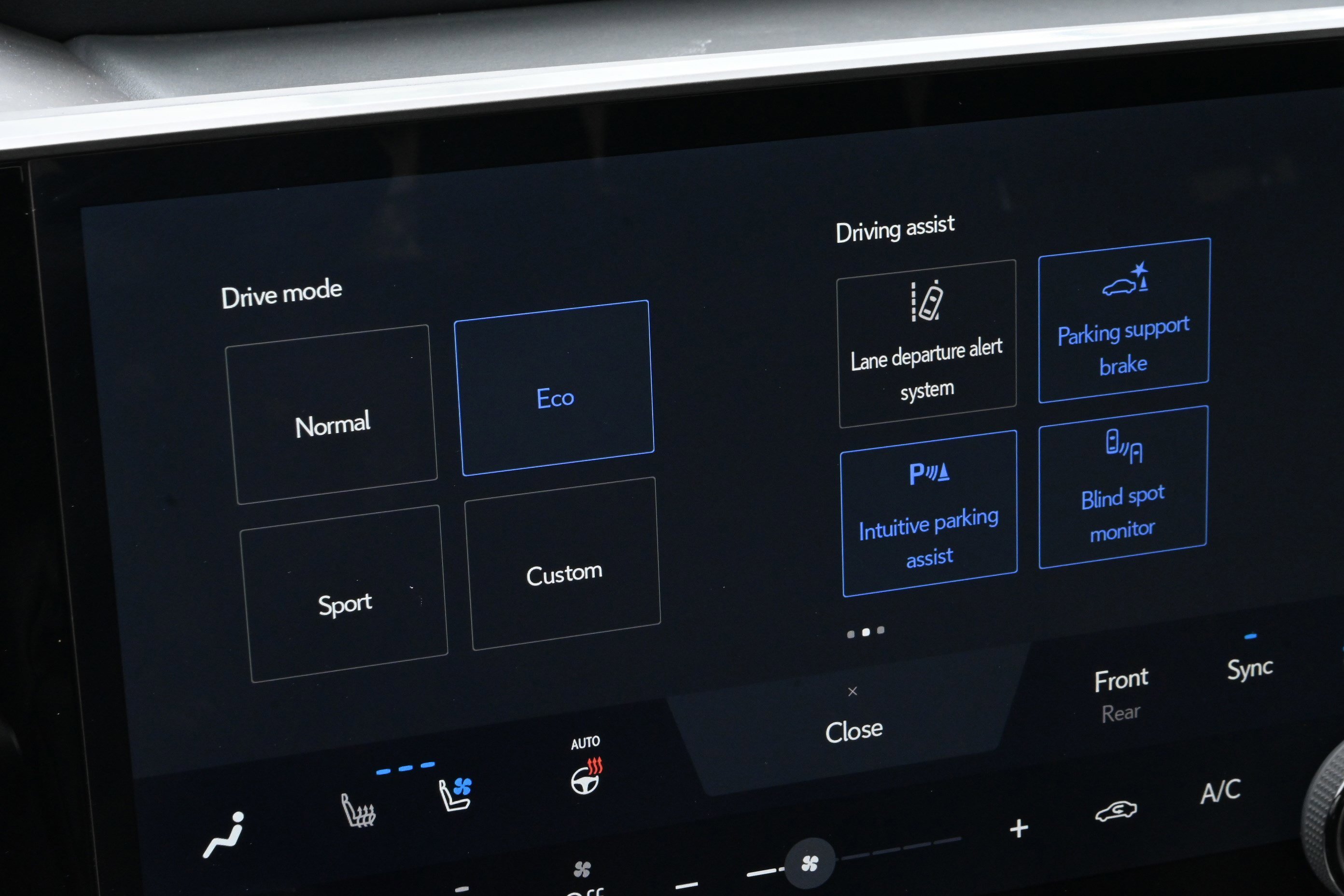 Used 2024 Lexus TX 500h AWD w/ Technology Package image 35