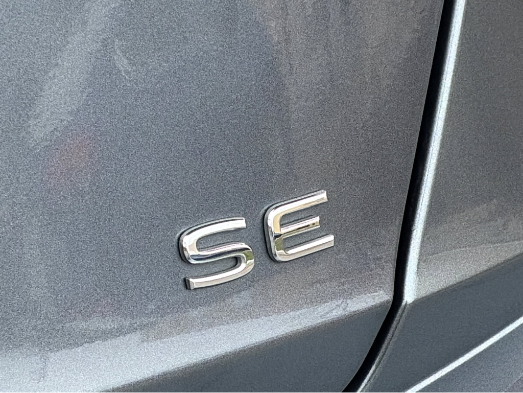 Used 2024 Volkswagen Jetta SE image 23