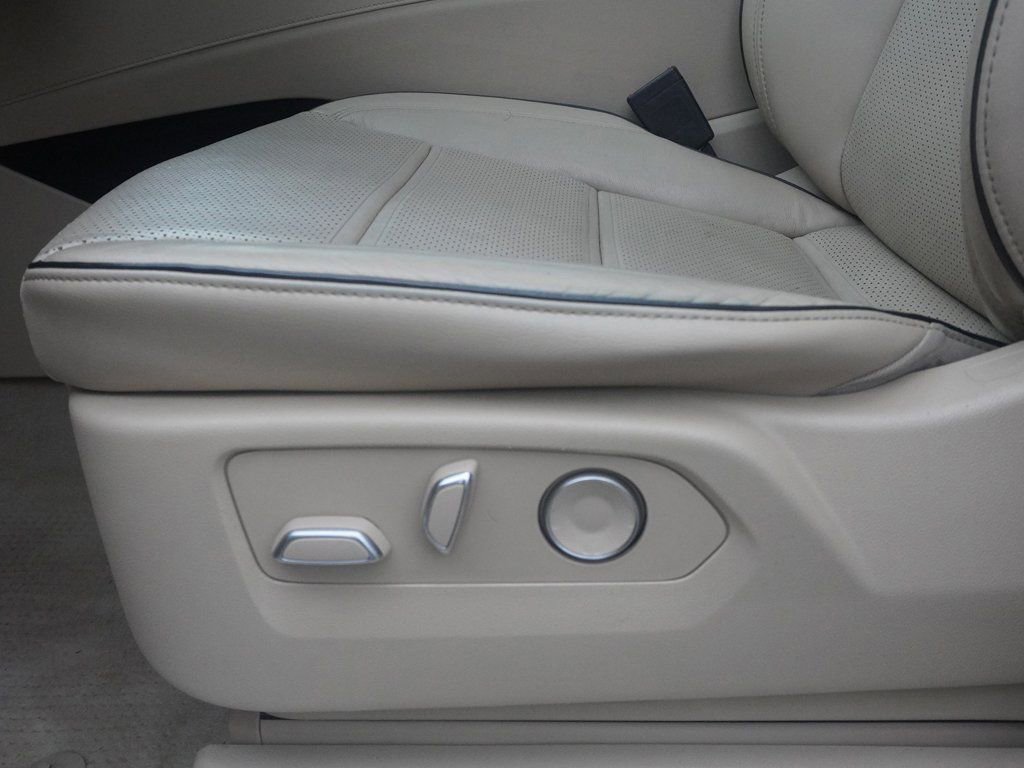 Used 2021 Cadillac Escalade ESV Premium Luxury image 35