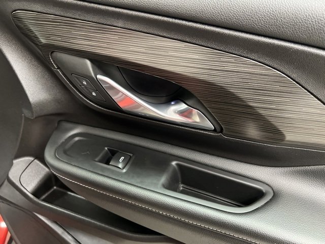 Used 2024 GMC Terrain SLE w/ Driver Convenience Package image 59