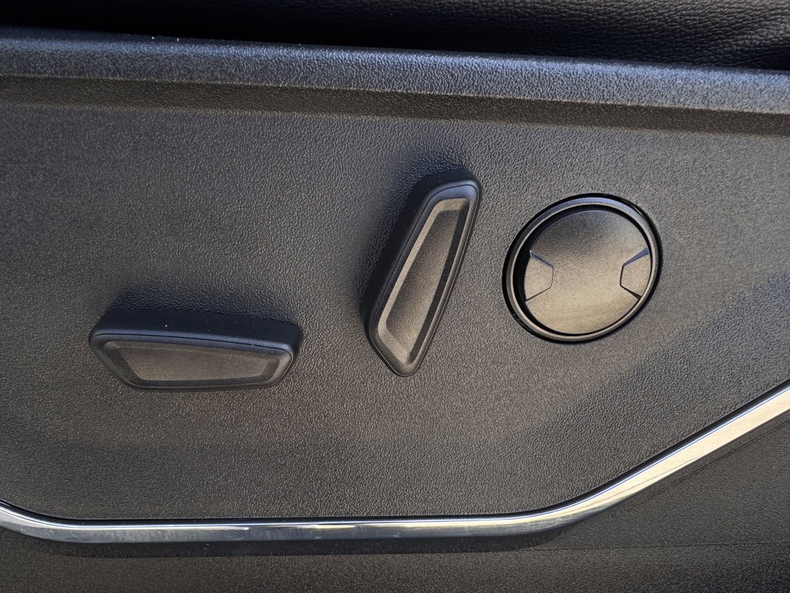 Used 2024 Ford F250 Lariat w/ Lariat Ultimate Package image 29