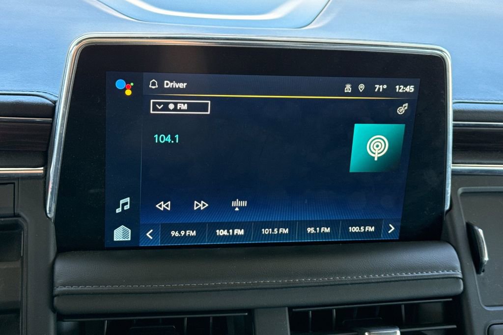 Used 2022 Chevrolet Suburban Z71 w/ Off-Road Capability Package image 29