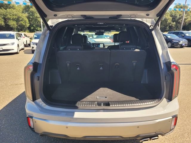 Used 2023 Kia Telluride EX X-Line image 8