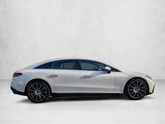 Certified 2022 Mercedes-Benz EQS 580 4MATIC Sedan image 4