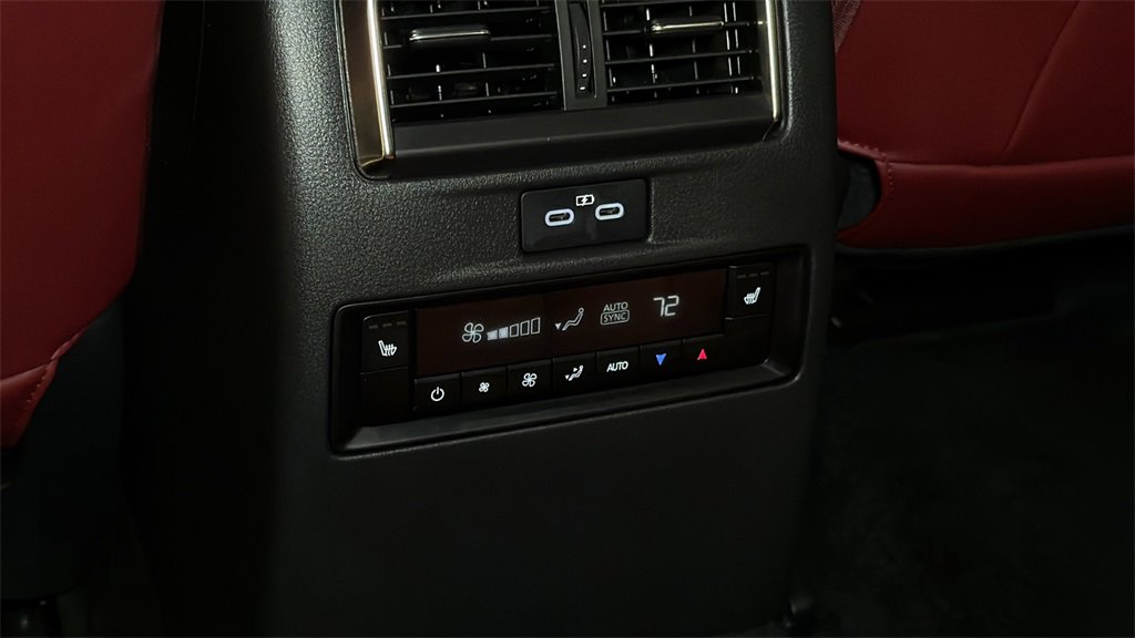 Used 2025 MAZDA CX-70 Plug-In Hybrid w/ Premium Plus image 18