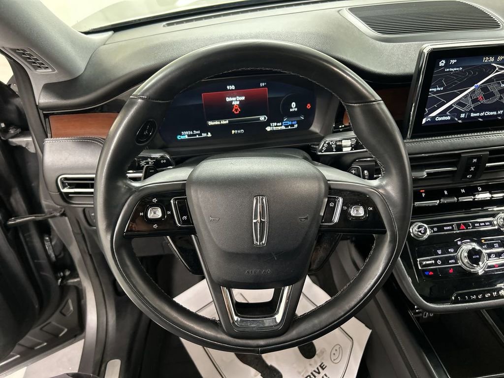 Used 2022 Lincoln Corsair Grand Touring image 4