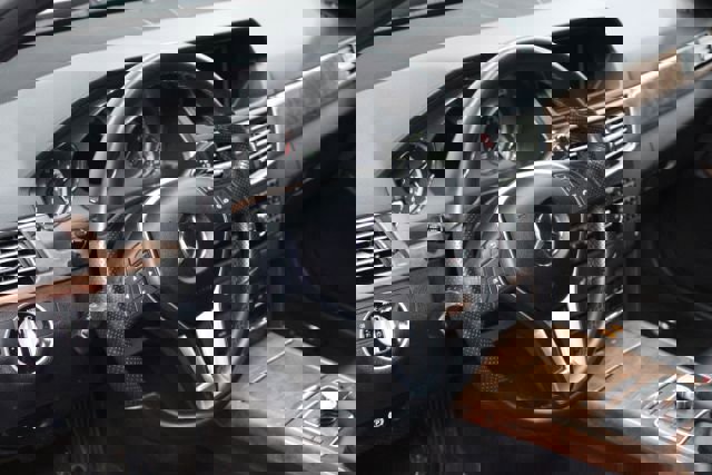 Used 2013 Mercedes-Benz E 400 Sport Sedan w/ Premium 1 Pkg image 12