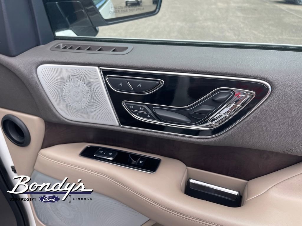 Used 2024 Lincoln Navigator L Reserve image 20