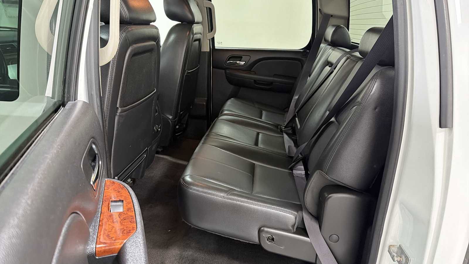 Used 2014 GMC Sierra 3500 SLT image 24