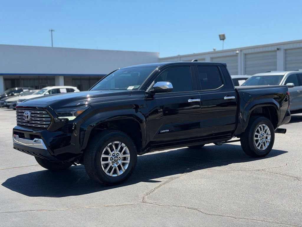 Used 2024 Toyota Tacoma Limited w/ Limited Package (LT) AWD/4WD image 4