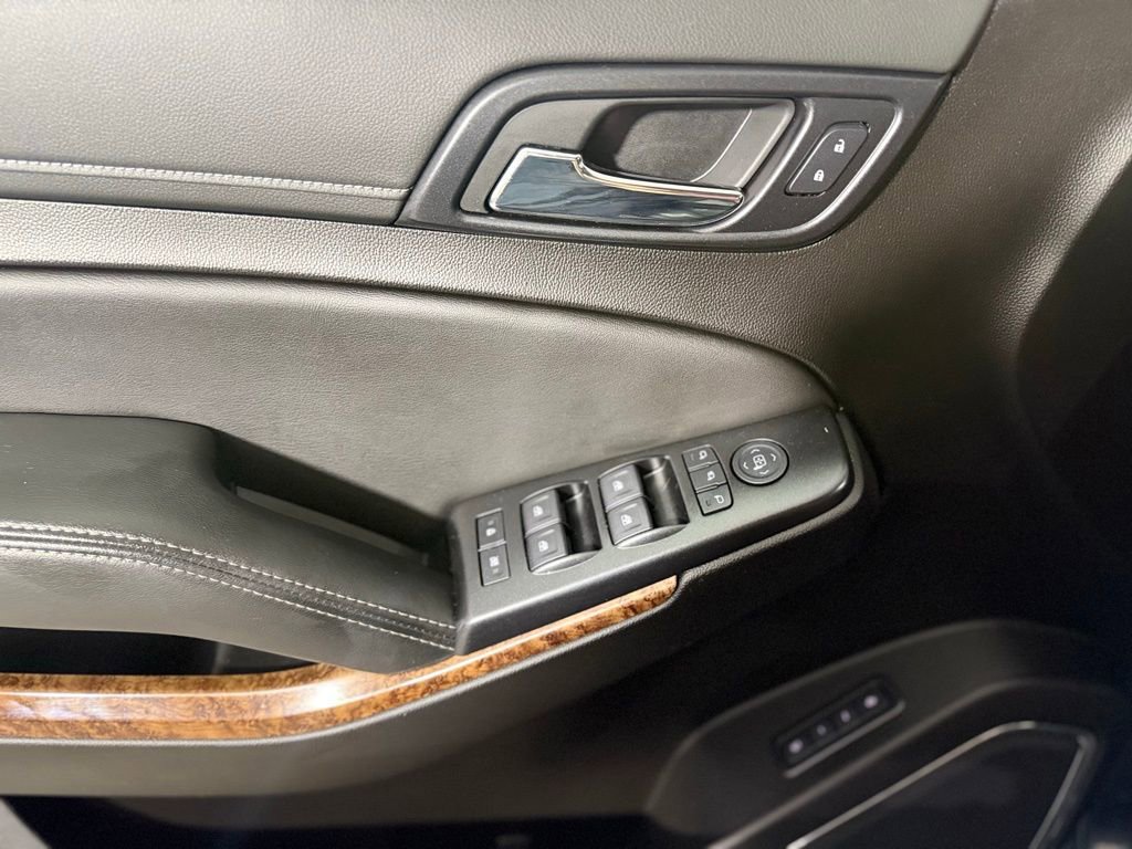 Used 2019 Chevrolet Tahoe Premier w/ Premier Plus Edition AWD/4WD image 19