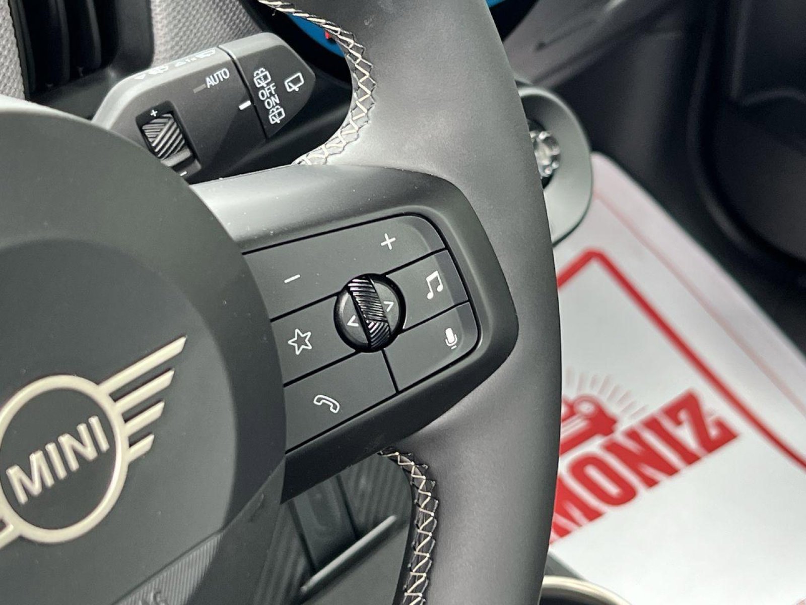 Used 2025 MINI Cooper S image 29