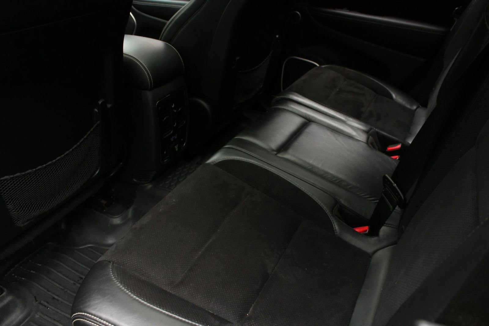 Used 2018 Jeep Grand Cherokee SRT AWD/4WD image 18