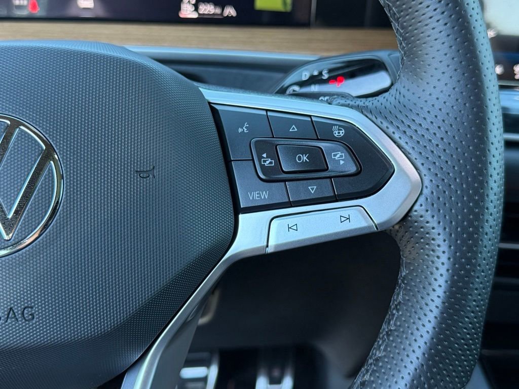 New 2026 Volkswagen Tiguan SEL R-Line image 10