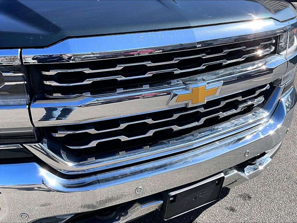 Used 2017 Chevrolet Silverado 1500 LTZ w/ Sport Package AWD/4WD image 24