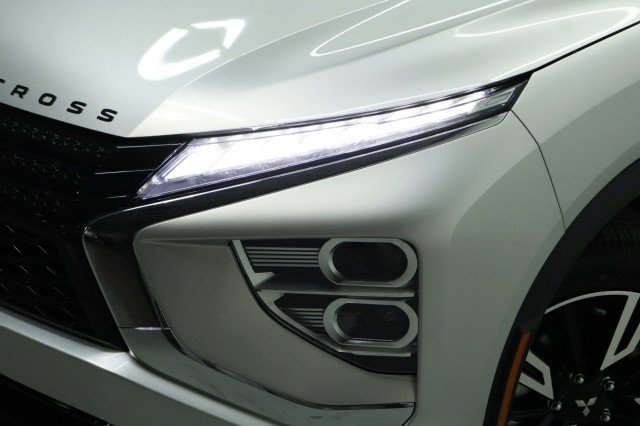 New 2026 Mitsubishi Eclipse Cross SEL AWD/4WD image 2