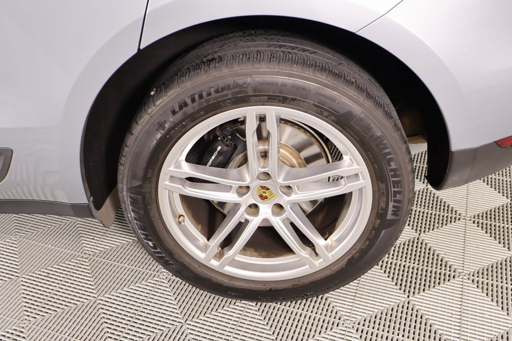 Used 2020 Porsche Macan image 20