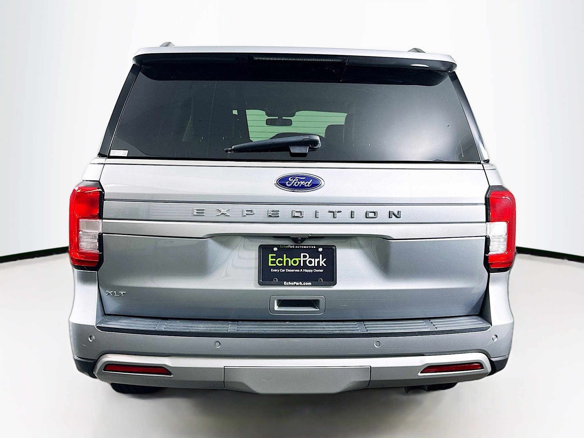 Used 2024 Ford Expedition XLT image 7