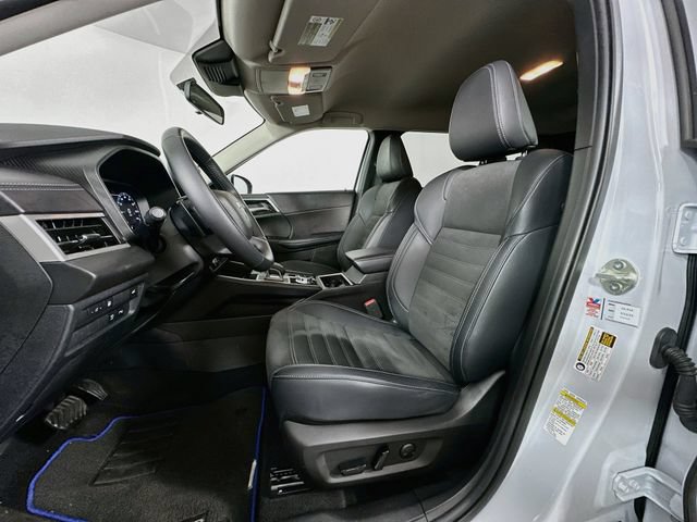 Used 2024 Mitsubishi Outlander SE AWD/4WD image 18