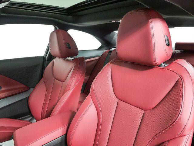 Used 2026 BMW M240i Coupe w/ Premium Package RWD image 5