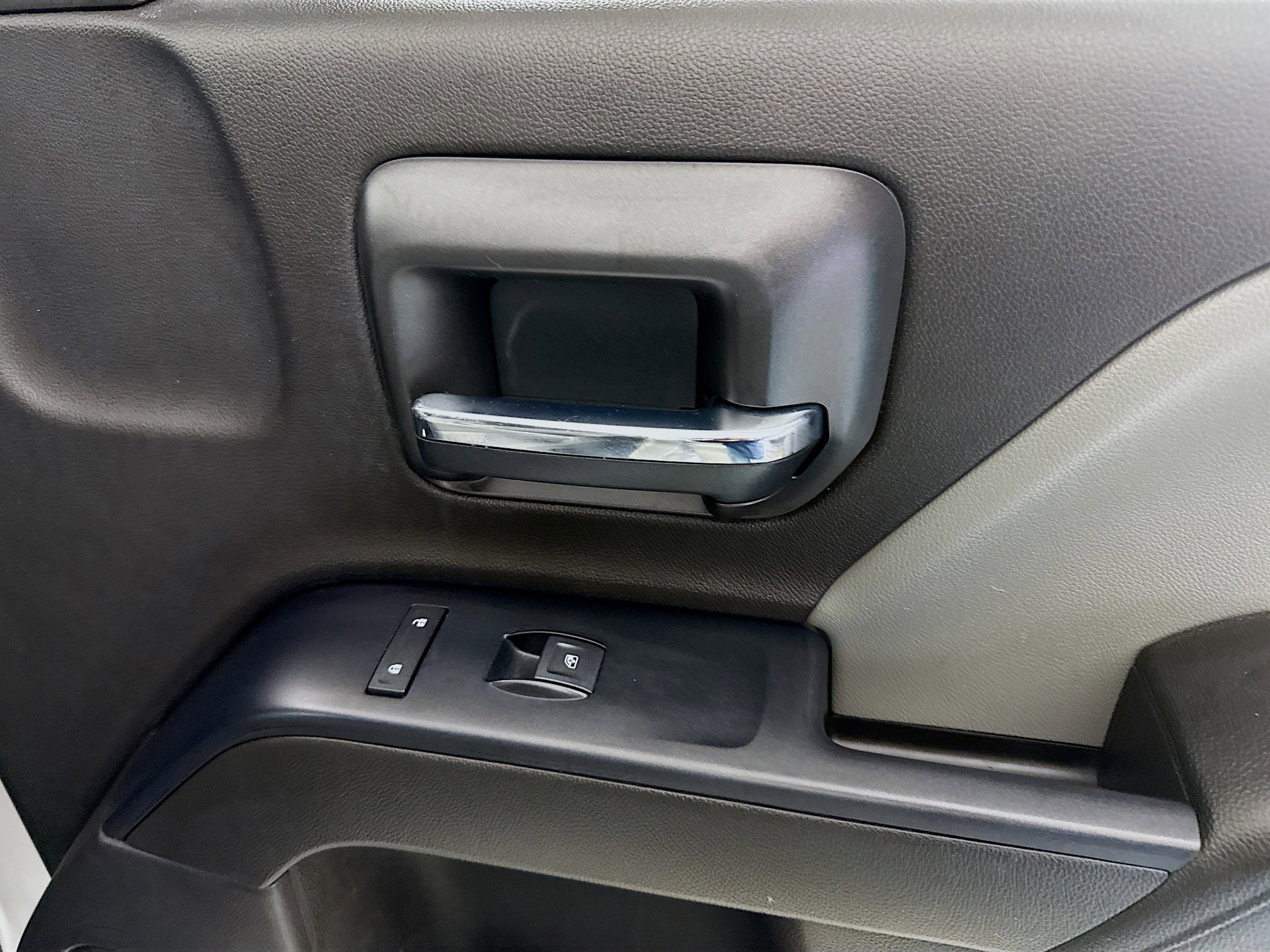 Used 2018 Chevrolet Silverado 1500 Custom w/ Custom Value Package image 29