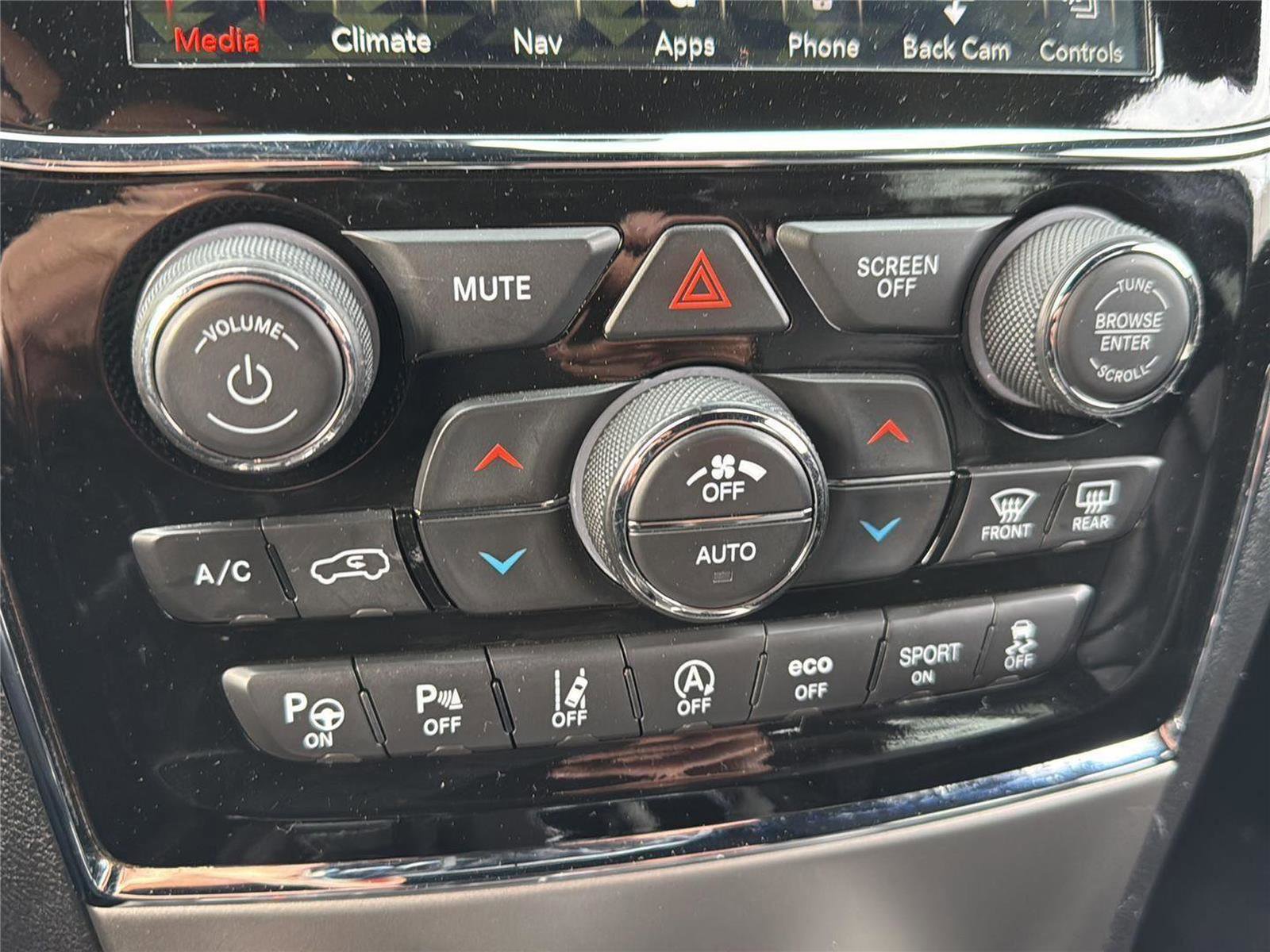 Used 2021 Jeep Grand Cherokee Limited w/ Quick Order Package 28K 80th image 15