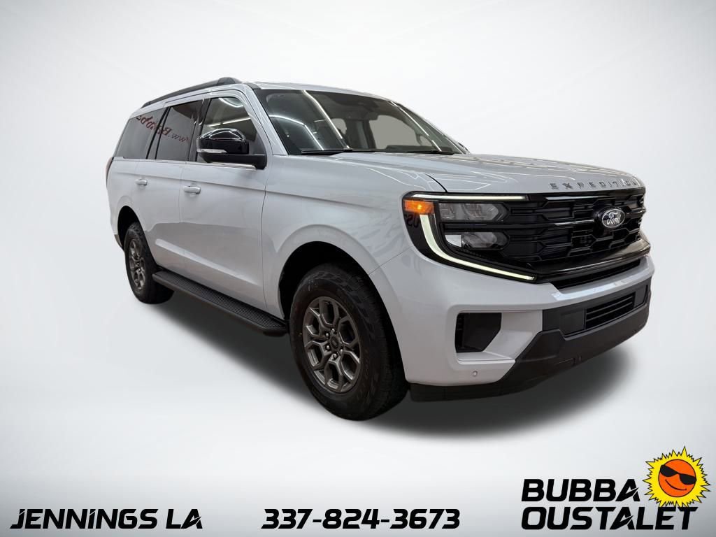 New 2026 Ford Expedition Active image 7