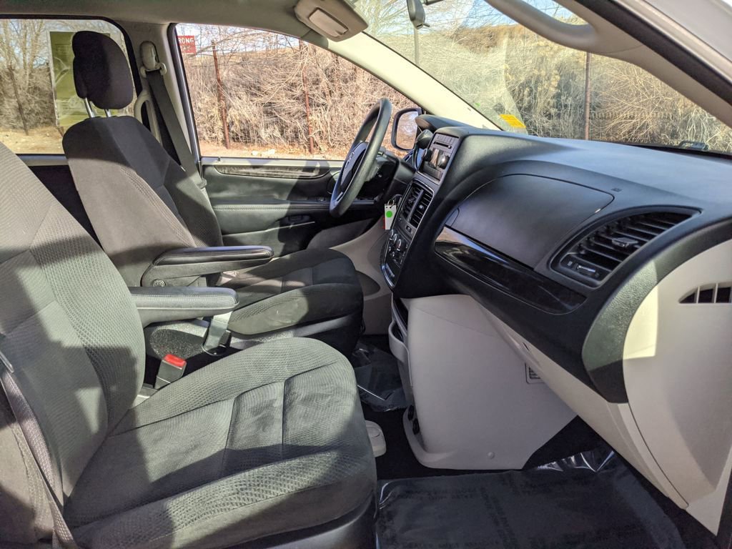 Used 2016 Dodge Grand Caravan SE w/ Quick Order Package 29E SE image 21