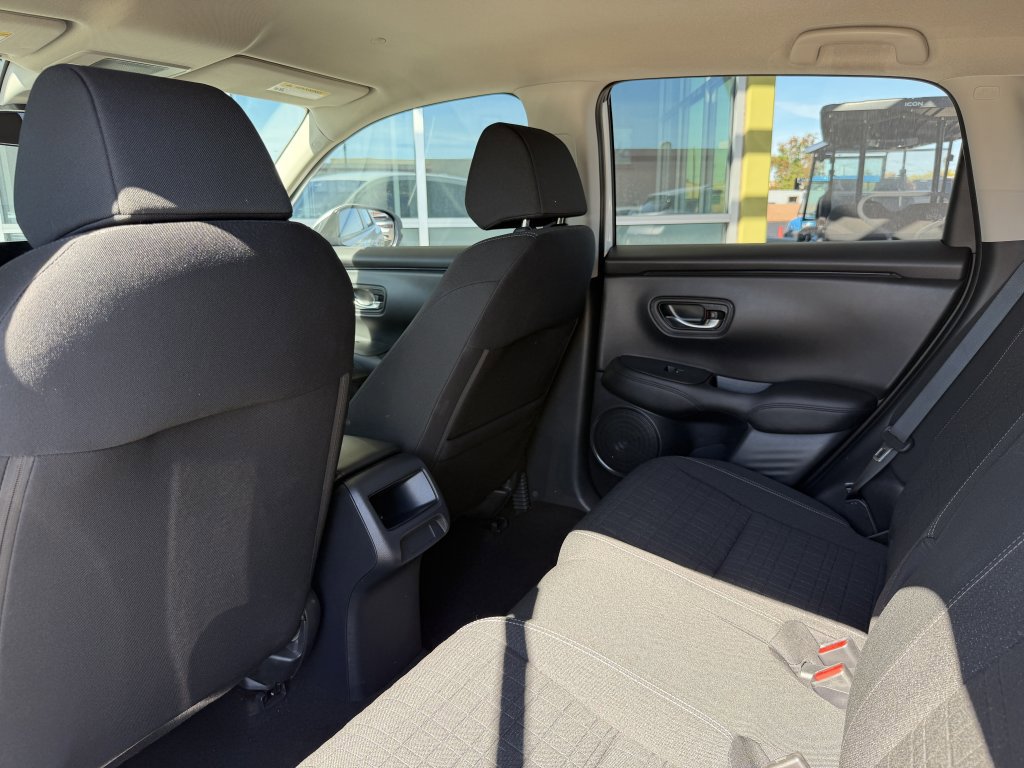 Used 2024 Honda HR-V LX image 30