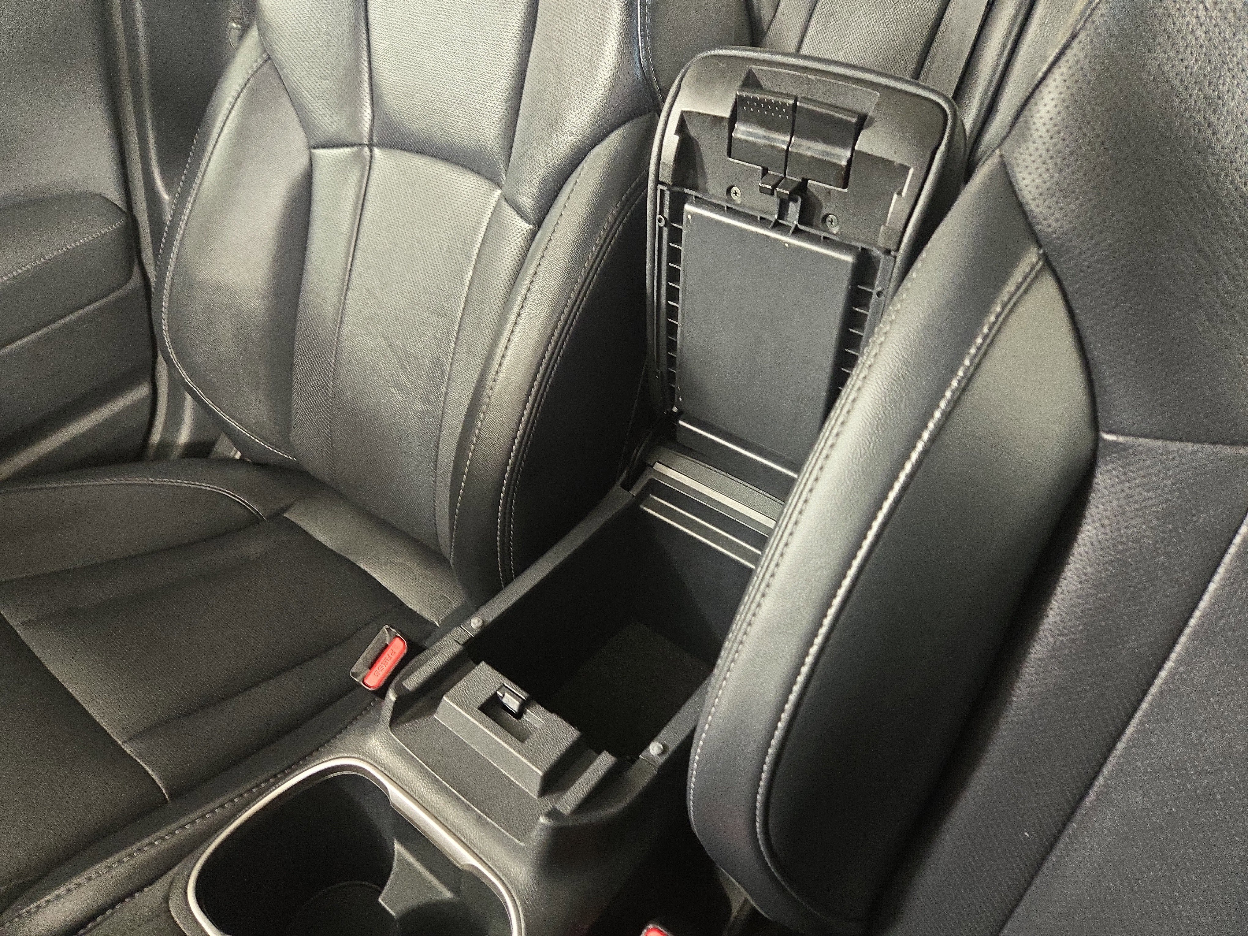 Used 2022 Subaru Legacy Limited image 30