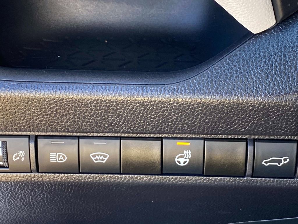 Used 2024 Toyota RAV4 XLE w/ Convenience Package image 22