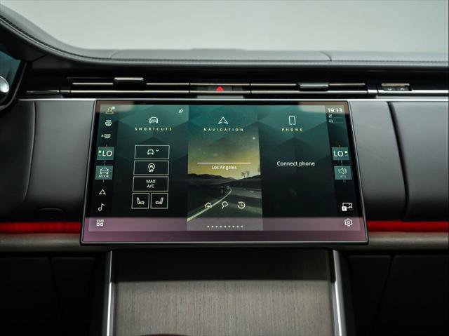 New 2026 Land Rover Range Rover SV AWD/4WD image 32