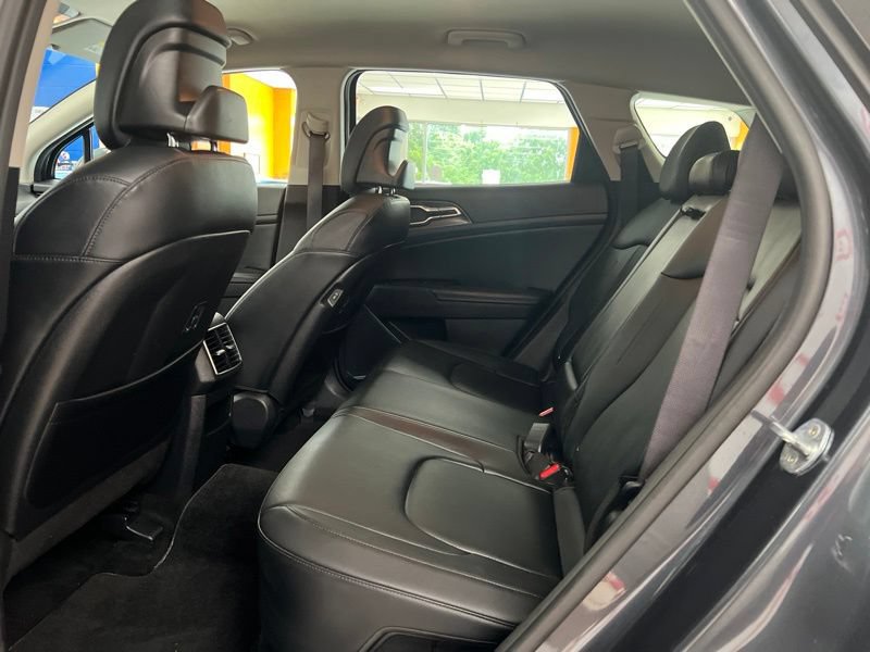 Used 2023 Kia Sportage EX AWD/4WD image 15