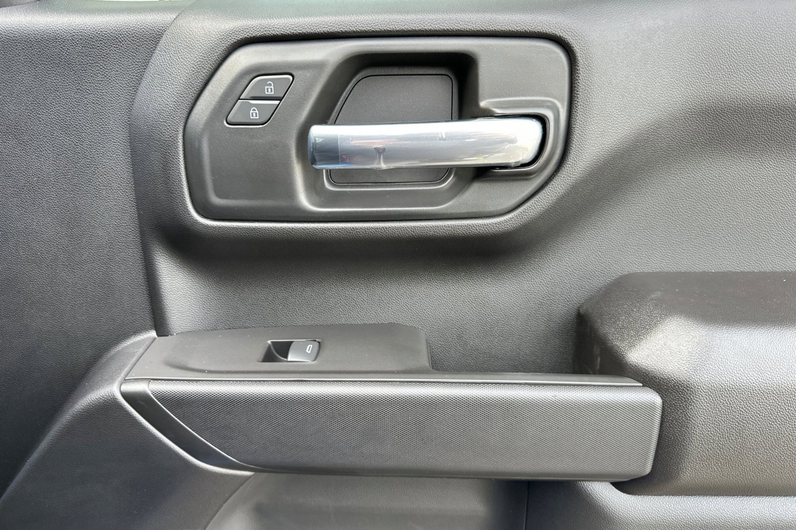 New 2025 Chevrolet Silverado 1500 Custom image 19