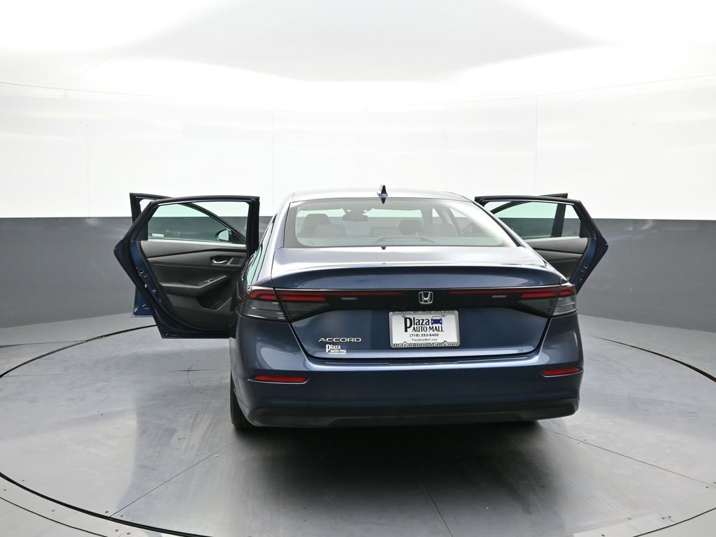Certified 2023 Honda Accord EX image 47