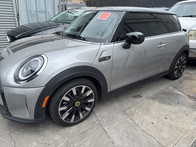Used 2024 MINI Cooper SE FWD image 1