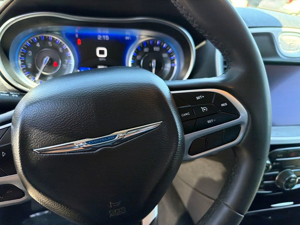 Used 2023 Chrysler 300 Touring L RWD image 17