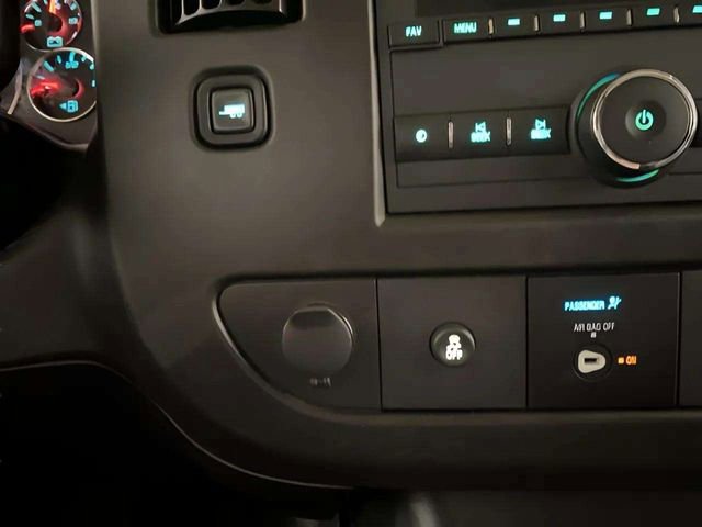 Used 2023 Chevrolet Express 2500 w/ Driver Convenience Package image 39