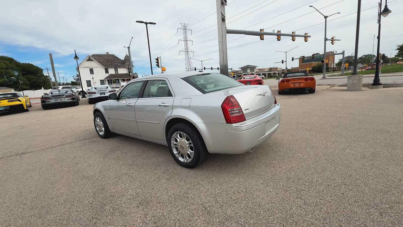 Used 2006 Chrysler 300 C w/ Sound Group II AWD/4WD image 6