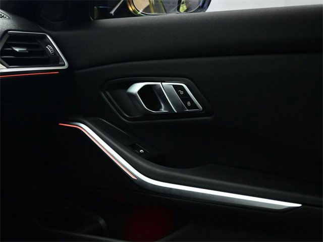 Used 2022 BMW 330i Sedan w/ M Sport Package image 15
