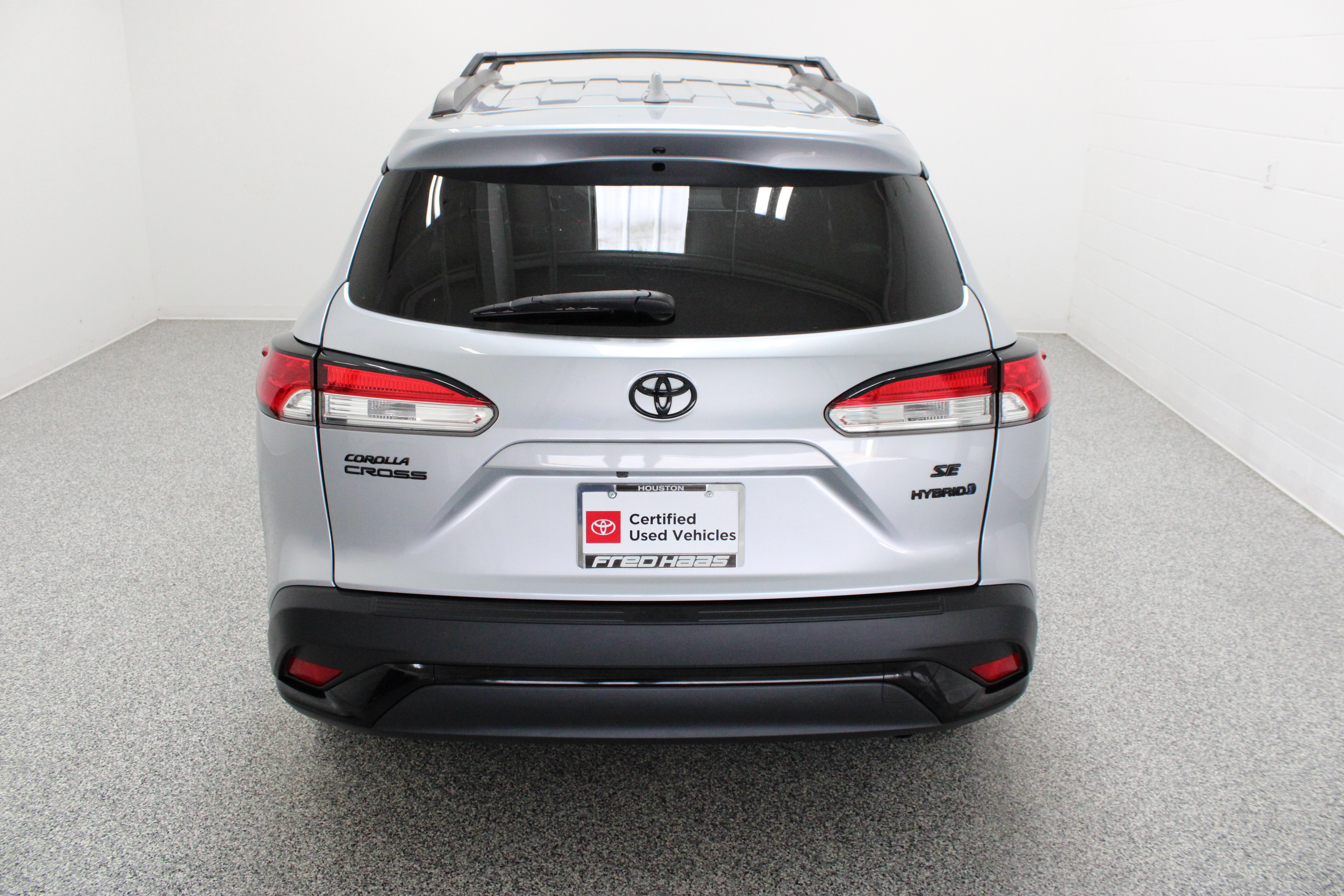 Certified 2024 Toyota Corolla Cross AWD Hybrid image 8