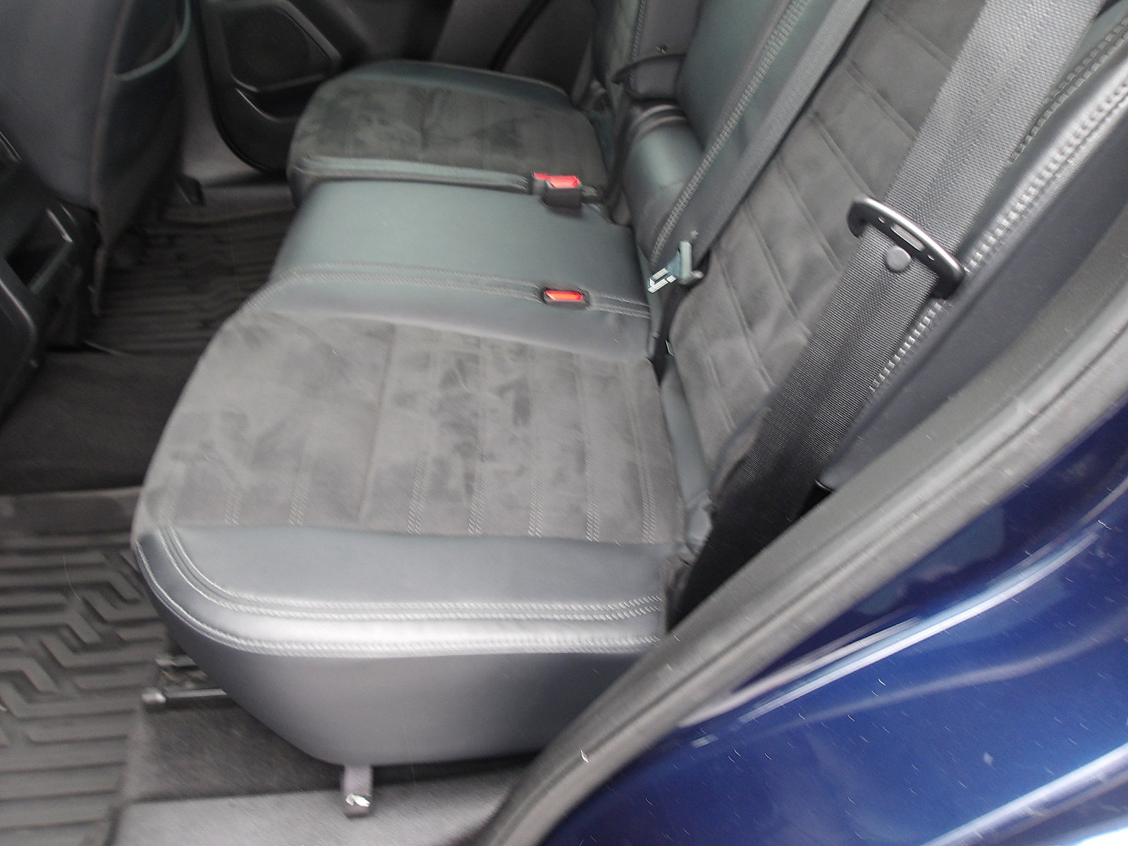 Used 2023 Mitsubishi Outlander SE AWD/4WD image 12
