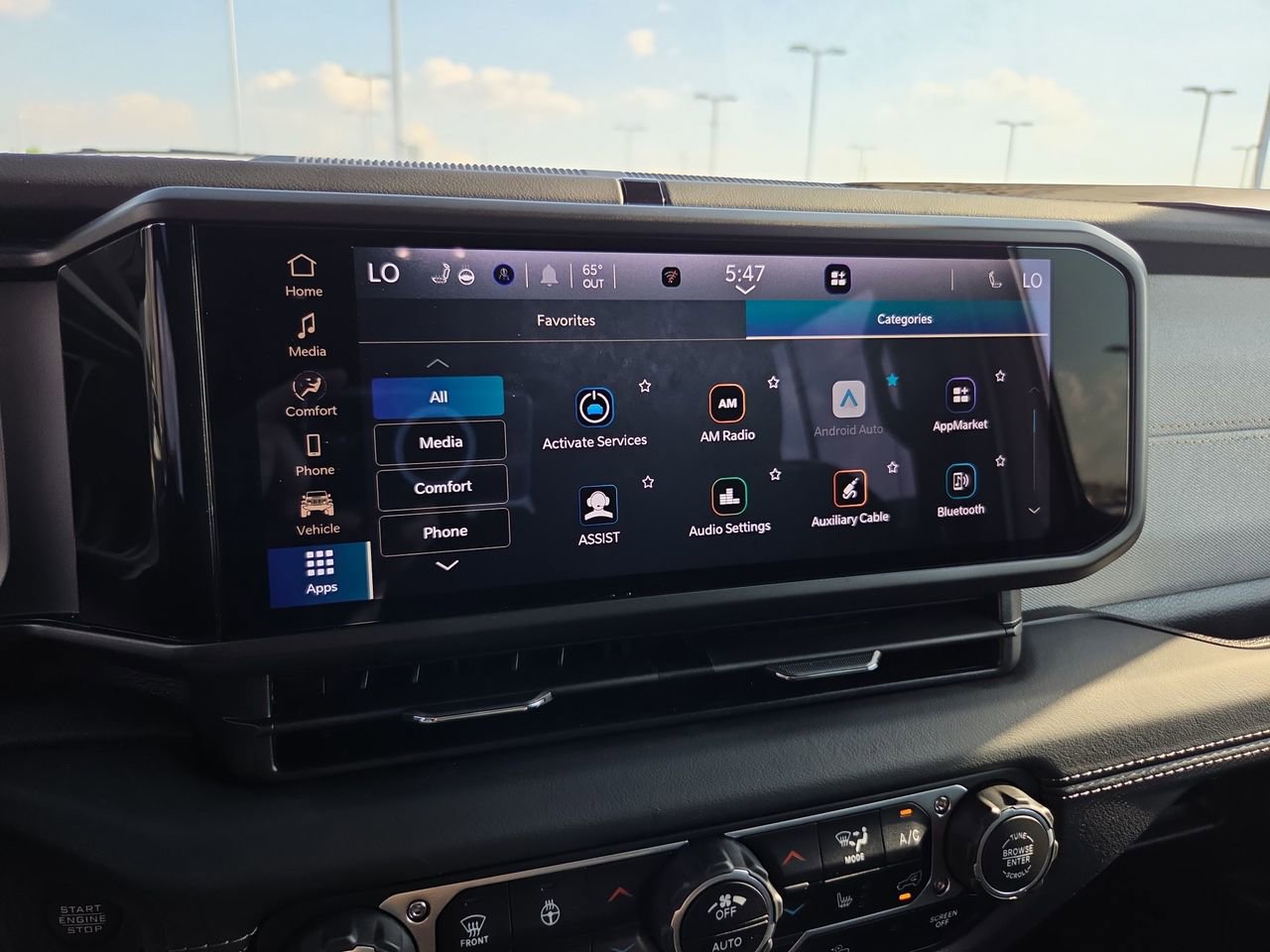 Used 2025 Jeep Wrangler Unlimited Sahara AWD/4WD image 23