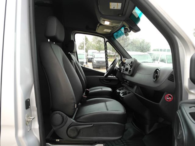 Used 2021 Mercedes-Benz Sprinter 3500 image 22