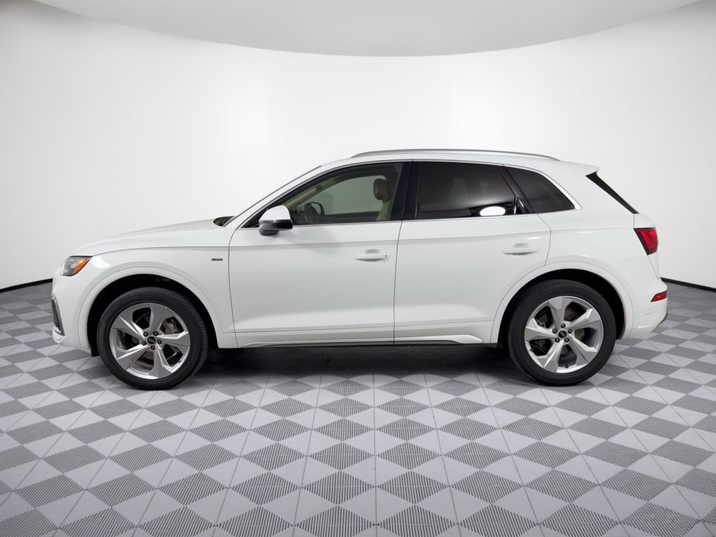 Certified 2023 Audi Q5 2.0T Premium Plus AWD/4WD image 2