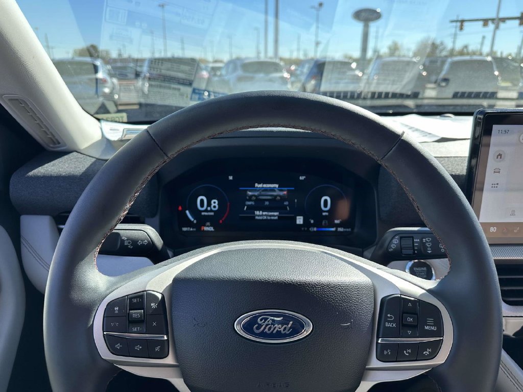 Certified 2026 Ford Explorer Active w/ Active Comfort Package AWD/4WD image 17